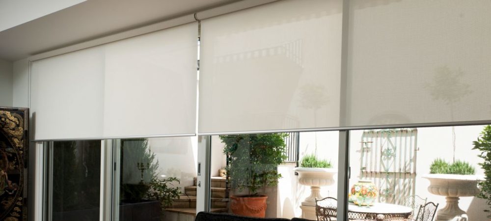 007_Roller_Blinds_White-1068x601