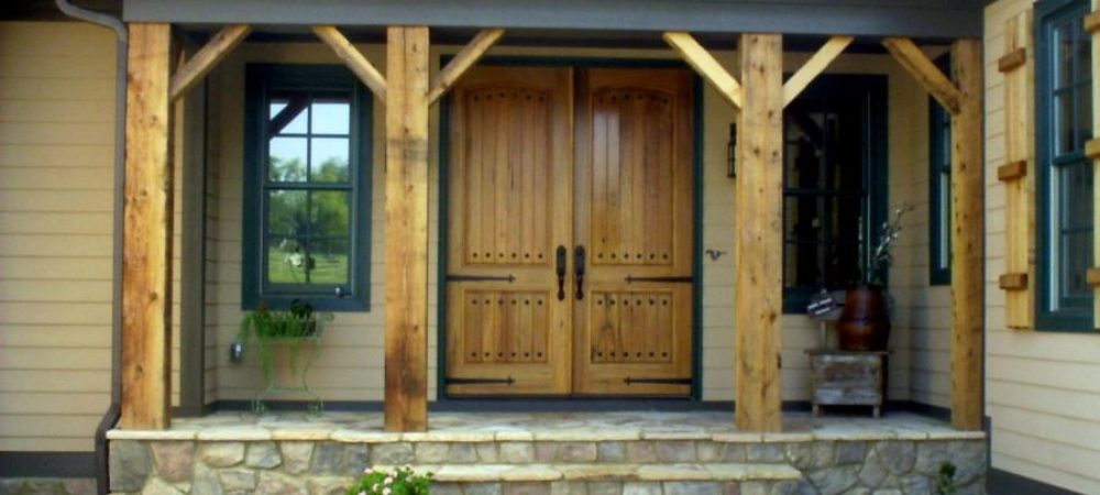 exterior-solid-wood-shutters-900x550